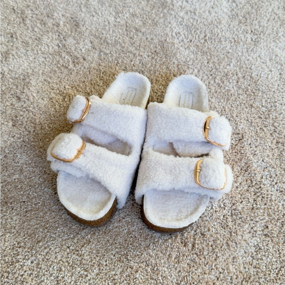 Cozy White Kids' Fuzzy Sandals